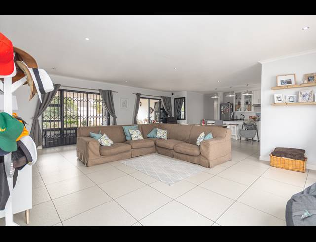 3 BEDROOM FREESTANDING SOLD IN SUNNINGDALE